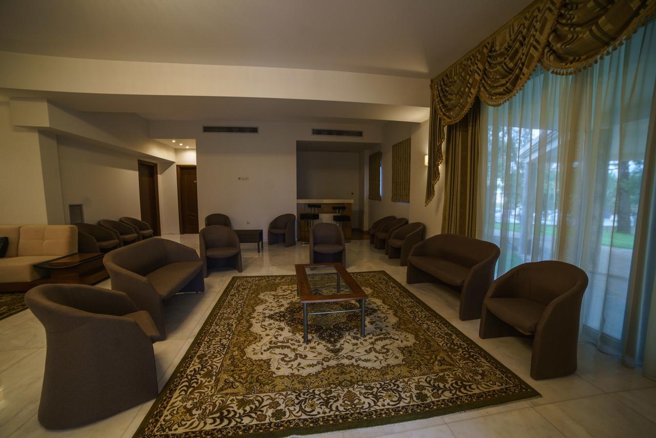 Corali Resort Agrinio Exterior photo
