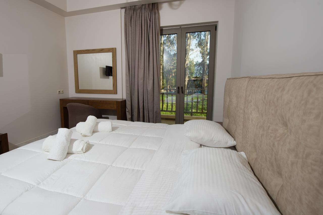 Corali Resort Agrinio Exterior photo